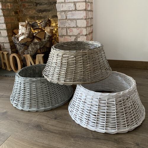 Samuel Alexander 40/58cm Samuel Alexander Deluxe Wicker Willow Christmas Tree Skirt - Medium Light Grey 1