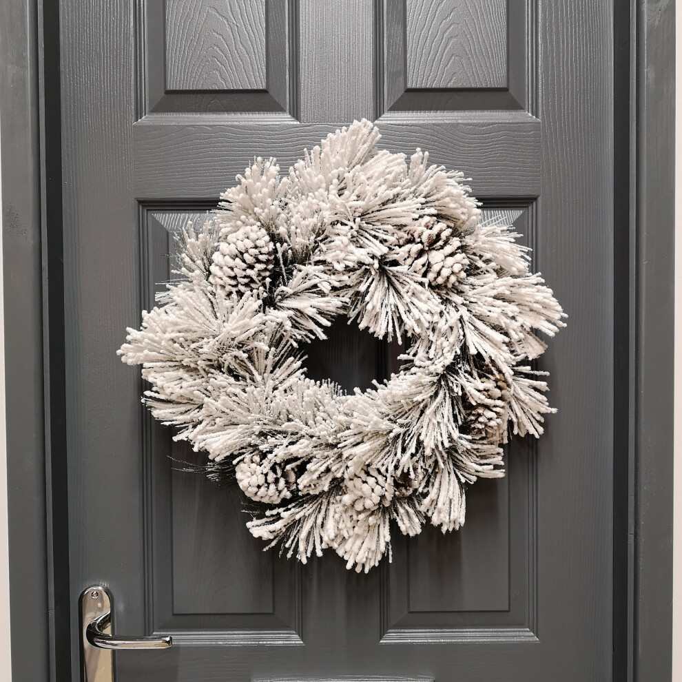Premier Christmas 50Cm Snow Flocked Wreath Green/White