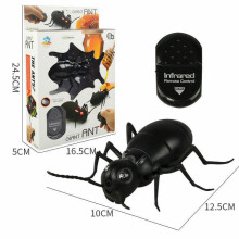 Plastic Infrared Remote Control Roach Ant Toy Prank Insects Joke Scary Toys