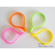 30 Pcs Plastic Multi- purpose Curtain Rings Green, 32mmW