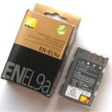 BOXED NIKON EN-EL9a Li-Ion Battery ENEL9 D40 D40X D60 D3000 D5000 D3X