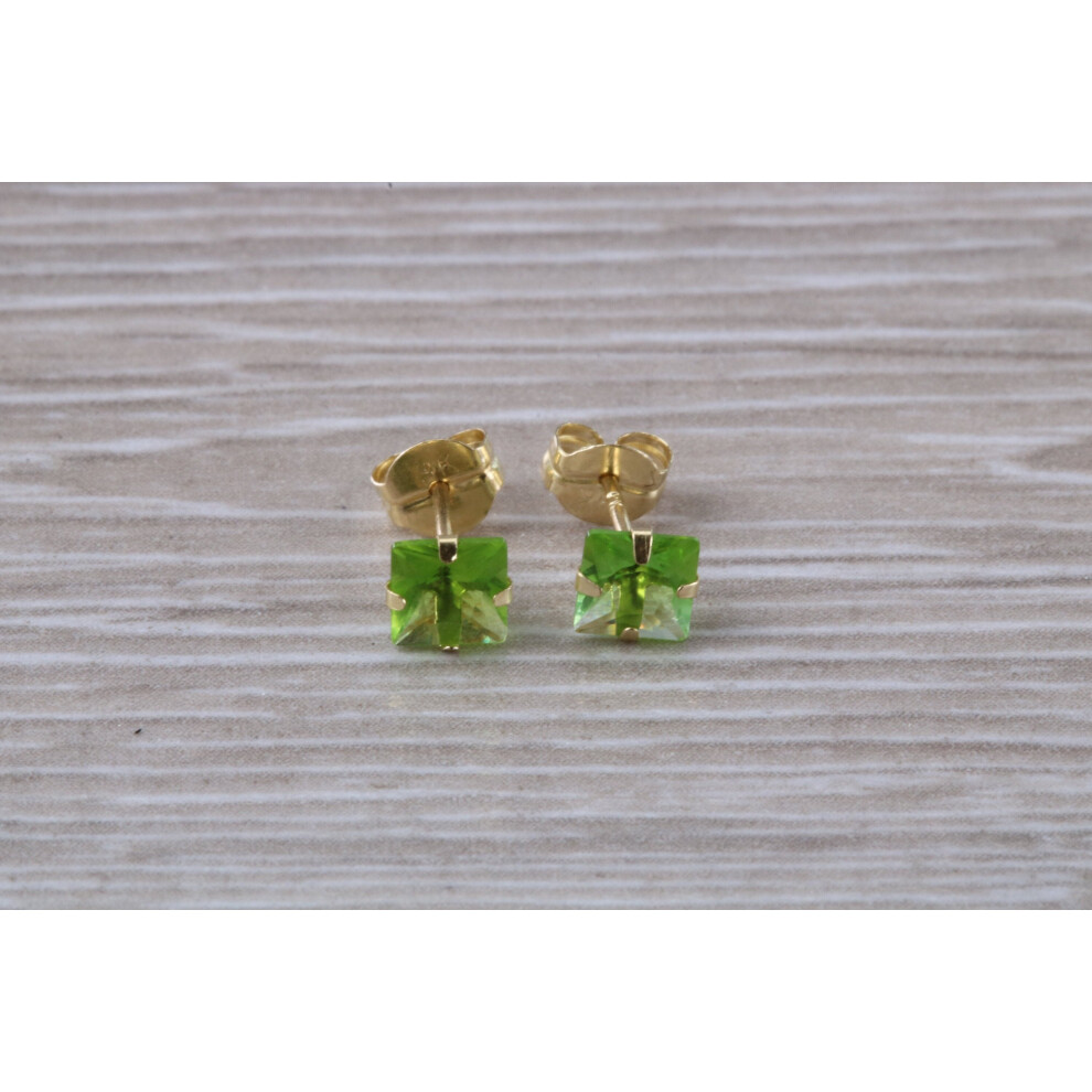 9ct Yellow Gold 3mm Square August Peridot Stud Earrings