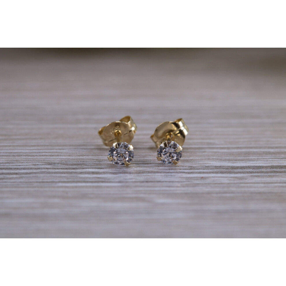 9ct Gold Diamond Look Solitaire Stud Earrings