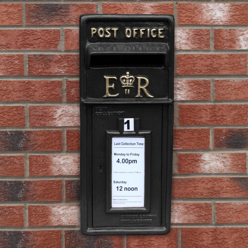Sort Royal Mail-postkasse med stativ 1