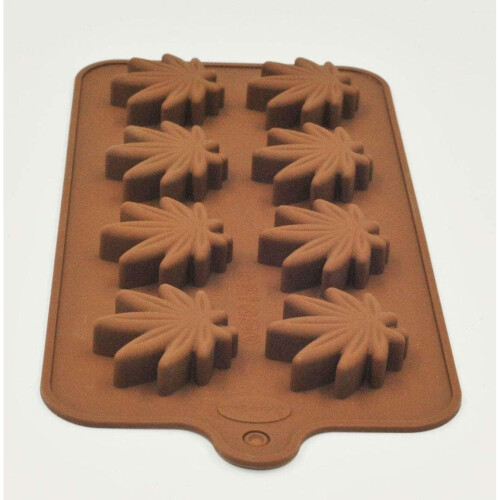 8 Cavity Non Stick Silicone Marijuana Leaf Shaped Mould Weed Cannabis 1