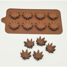 8 Cavity Non Stick Silicone Marijuana Leaf Shaped Mould Weed Cannabis