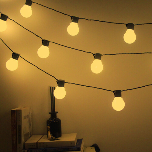 (Milky Warm White) Outdoor Solar-Powered 20-Bulb Retro String Lights