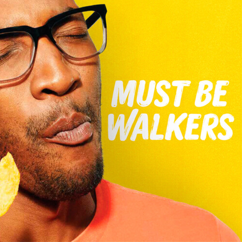 Walkers 32 x Walkers Crisps Smokey Bacon 32.5g 1