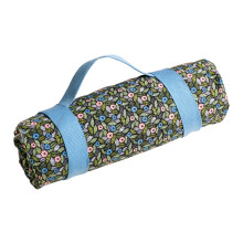 Compact Finchwood Picnic Blanket, Softly Padded Blanket, Comfortable Camping Blanket, Durable Picnic Blanket