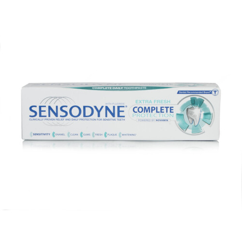 Sensodyne Sensodyne Sensodyne Extra Fresh Complete Protection with Fluoride Complete Daily Toothpaste 75ml