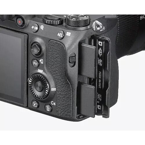 Sony Alpha a7 III Ψηφιακή Κάμερα Χωρίς Καθρέφτη με φακό 28-70mm 2