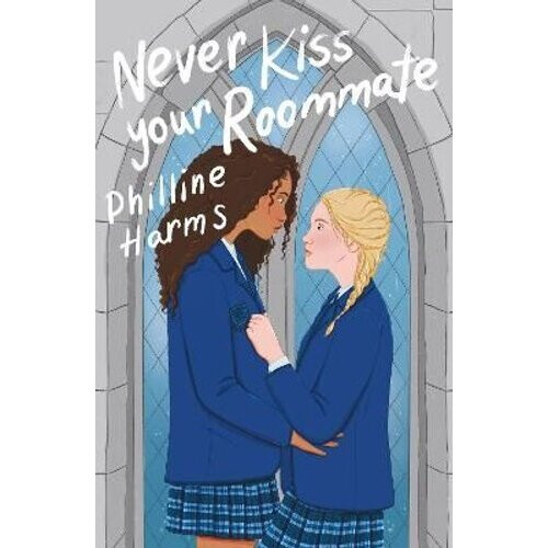 Never Kiss Your Roommate | Paperback
