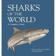 Sharks of the World | Hardback