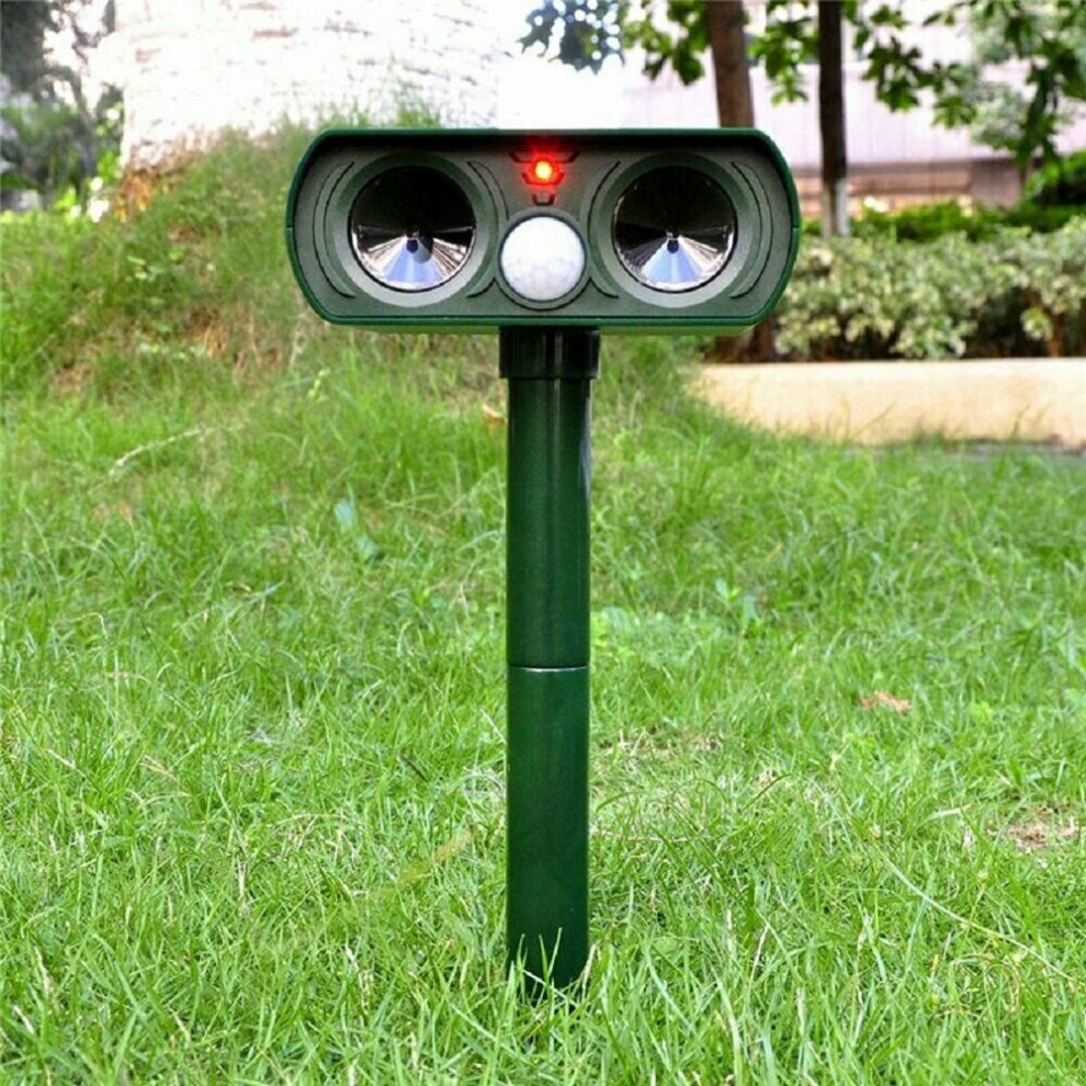 Solar Power Cat Repellent Scarer Deterrent Ultra Sonic Dog Fox Cat Pest Animal