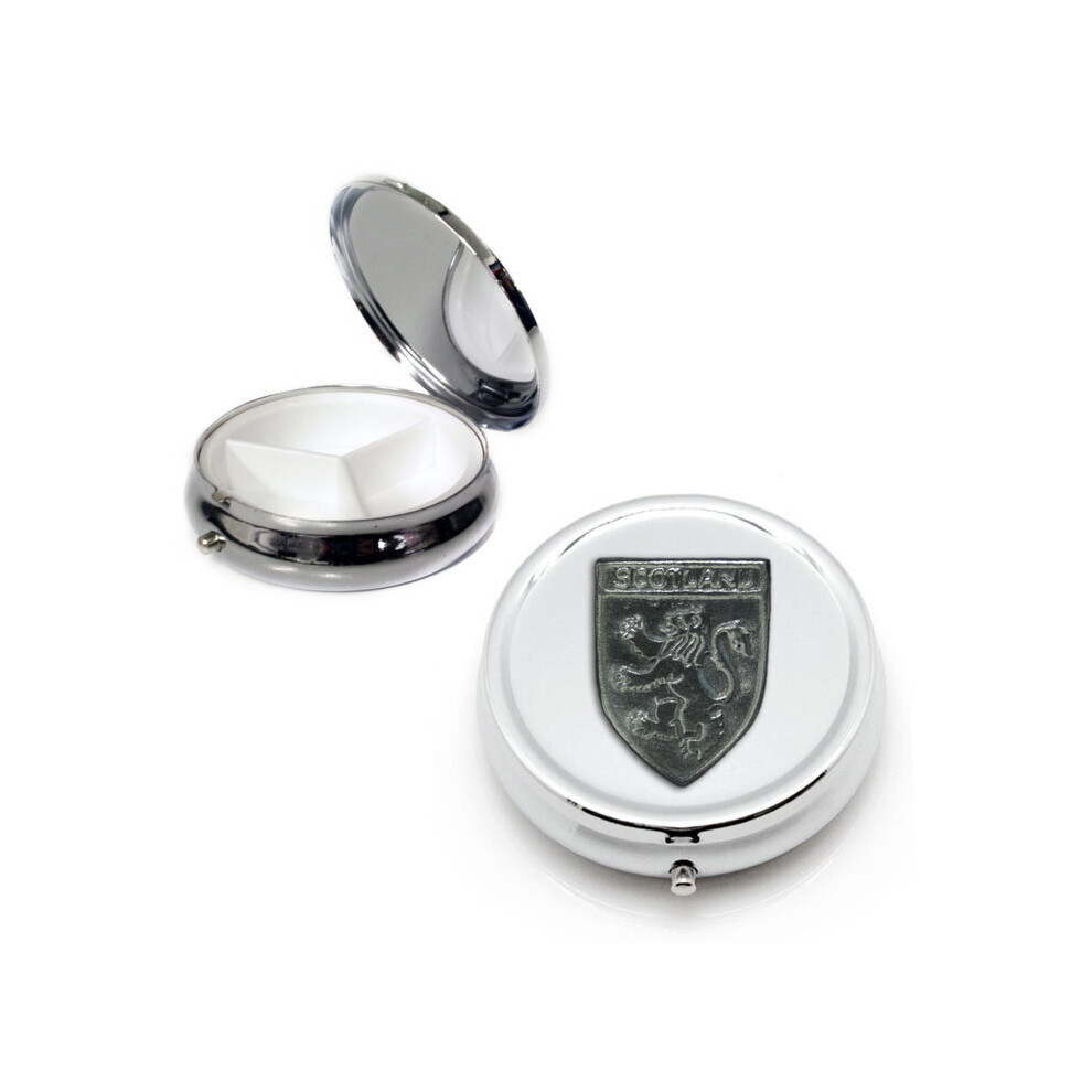 Knight Silver Scotland Round Pill Box