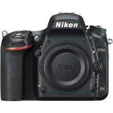 Fotocamera reflex Nikon D750 (solo corpo) #1548 (rinnovato)