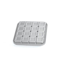 Nordic Ware Pro-Cast panvica na brownies 2"""" grafitov