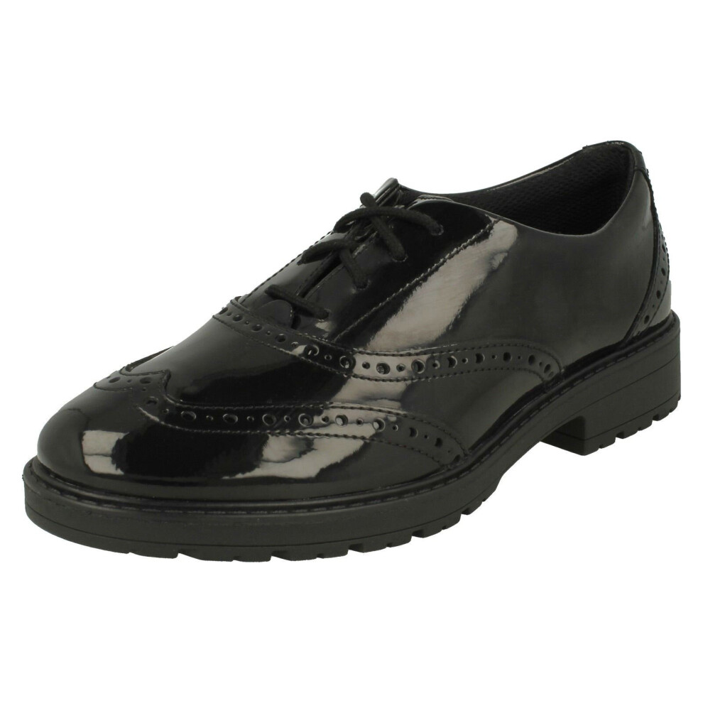 (Black, UK 8 Junior) Girls Clarks Lace Up Brogue Detailed School Shoes Loxham Brogue Y