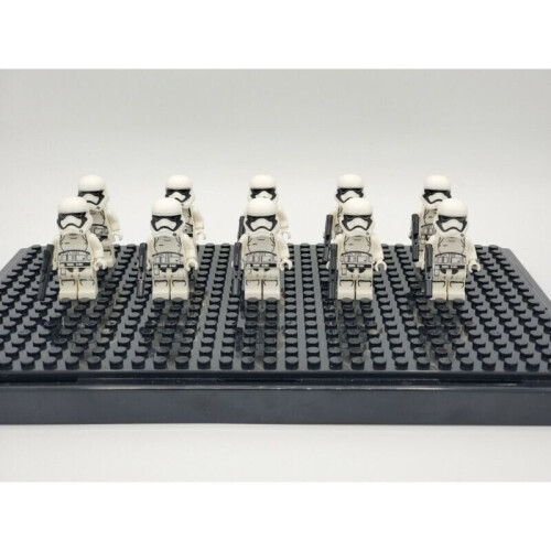 Lego star wars stormtrooper starter set 100 2025 minifigures in one box