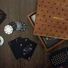 Dead Man's Hand Deluxe Poker Set - Poker Chips & Cards in Presentation Wooden Box