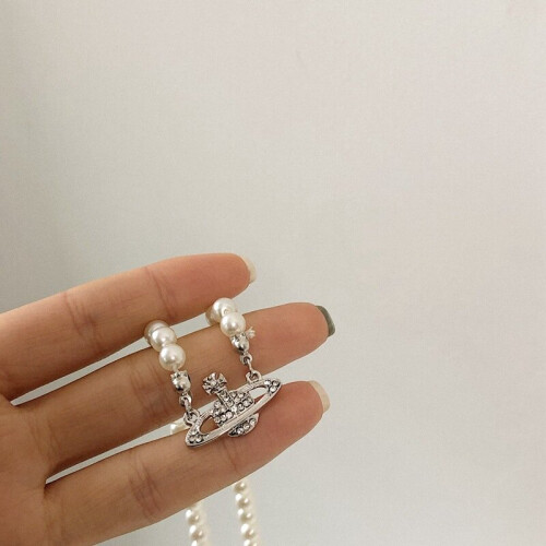Vivienne Westwood (Silver) Vivienne Westwood Necklace Mini Bas Relief Pearl 2