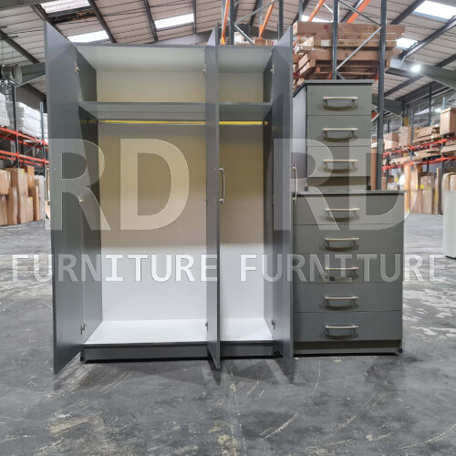 RD Furniture Ready assembled Classic 3 Door Mirrored Wardrobe Grey 2