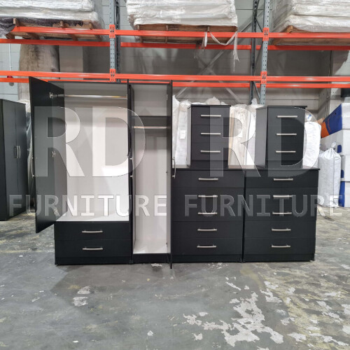 RD Furniture Ready assembled Classic 3 Door 2 Drawer Mirrored Wardrobe Black 2