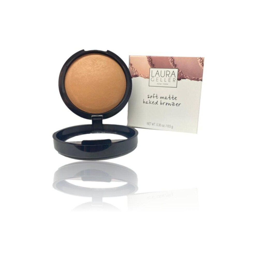 Laura Geller Soft Matte Baked Bronzer in Medium (8.5g)