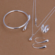 Super Leuke Zilveren Sieraden Set Ketting Armband Bang Oorbel Ring
