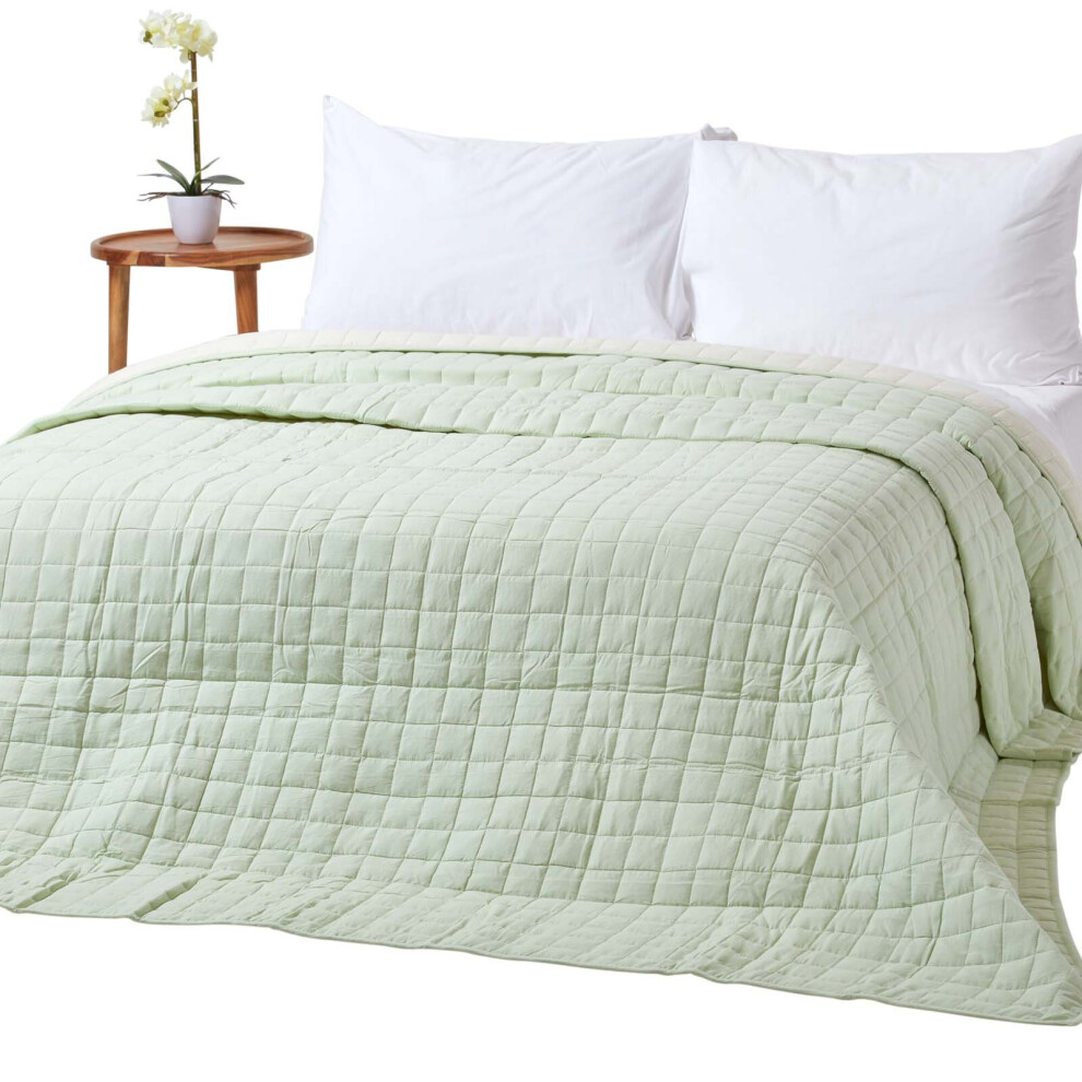 Homescapes (Sage Green & Cream, 200 X 200 Cm) Cotton Quilted Reversible Bedspread