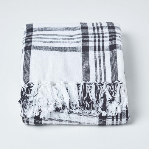 Homescapes (White & Black, 150 x 200 cm) Tartan Check Sofa and Bed Throw 1