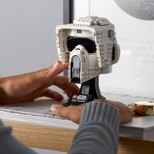 LEGO LEGO Star Wars Scout Trooper Helmet 75305 1