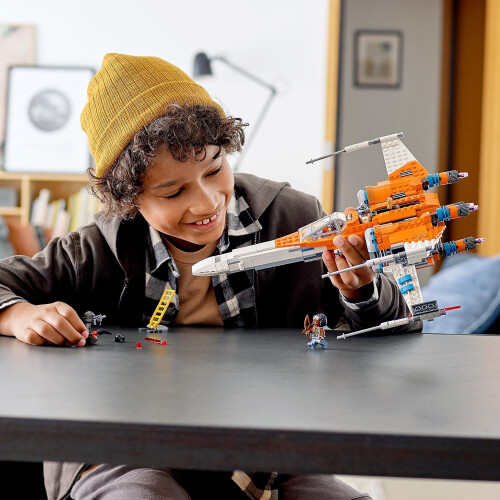 LEGO LEGO Star Wars Poe Dameron's X-wing Fighter 1