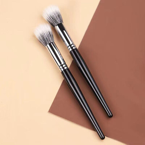 Clear Double-layer Flat Head Single Makeup Brush 1