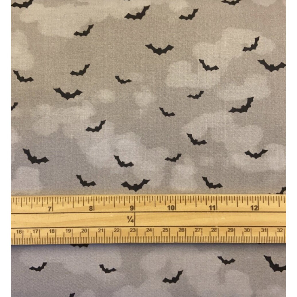 Fat Quarter Spooky Halloween Batty Bats On Grey 100% Cotton Quilting Fabric