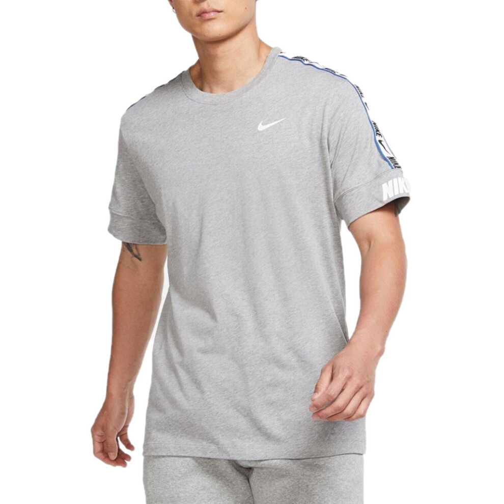 (CZ7829-063 Nike Mens T Shirt Grey L) Nike Mens NSW Repeat Crew Neck T Shirt Tee Top