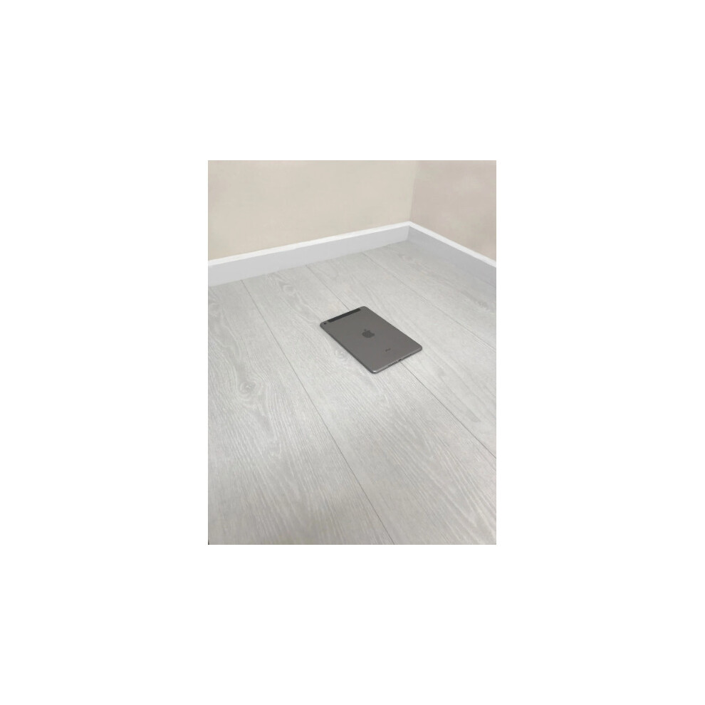 8mm White Oak Effect Laminate Flooring - 1m2 Pack Size - Click System