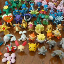 Set de 144 figuras de acción Pokémon
