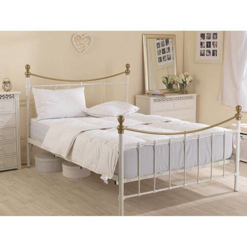 (King) 4.5 Tog Goose Feather And Down Duvet 1