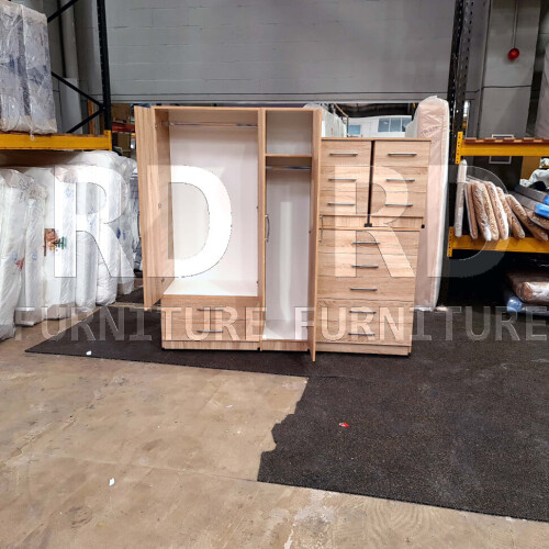 RD Furniture Ready assembled Classic 3 Door 2 Drawer Mirrored Wardrobe Oak 2