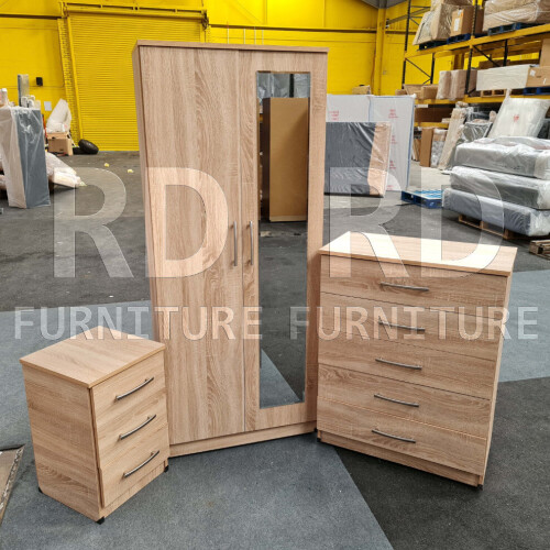 RD Furniture Ready assembled Classic 2 Door Mirrored Wardrobe Oak 1