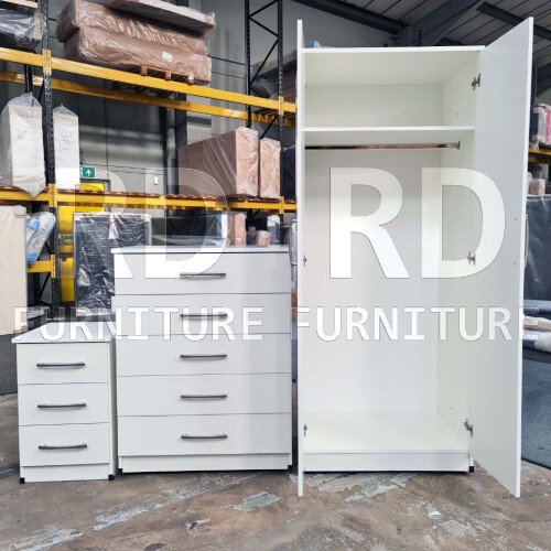 RD Furniture Ready assembled Classic 2 Door Mirrored Wardrobe Oak 2