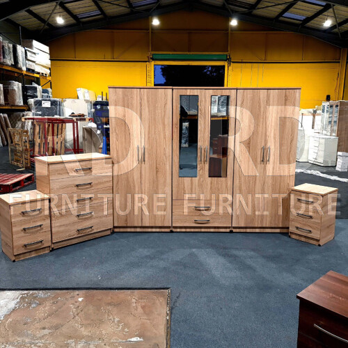 RD Furniture Ready assembled Classic 6 Door Mirrored Wardrobe Oak 1