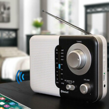 Soundz SZ412 AM/FM PortableBluetooth Radio USB Port And SD Card Slot.