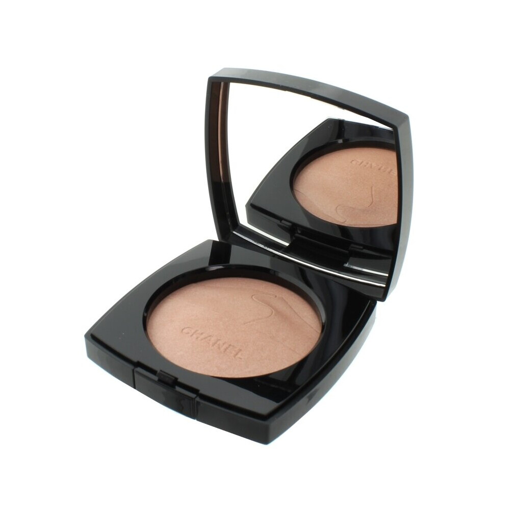 Chanel Eclat Du Desert Peach Illuminating Highlighter Powder