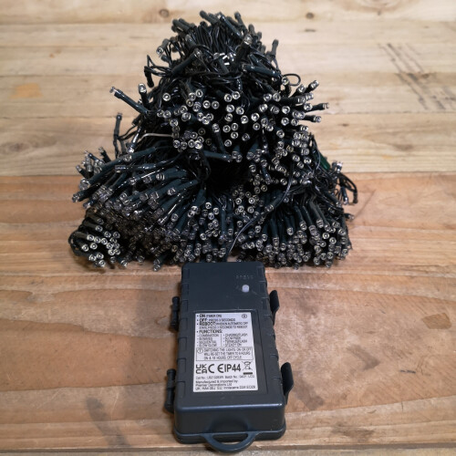 Premier 1000 LED 100m Premier Christmas Outdoor 8 Function Battery Timer Lights Cool White 1