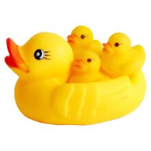 Baby Bath Toys Baby Rubber Race Squeaky Ducks Soft Family Kids Baby Water Toys For Bathroom Lovely Singing Ducks