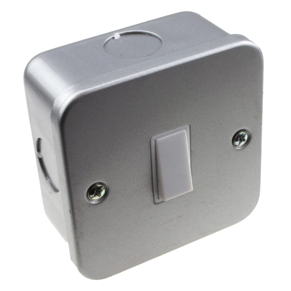 kenable Single Gang Metal Clad Steel UK Single 2 Way Switch with Cable Entry Points