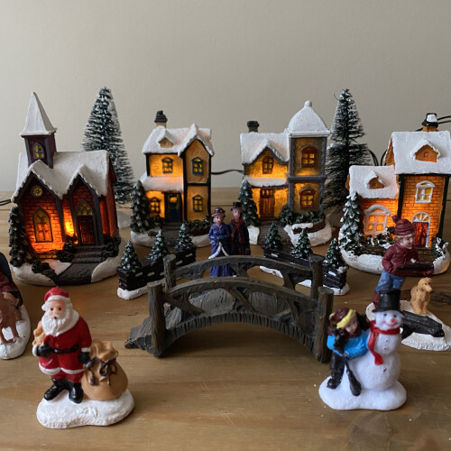 Selections Christmas Village Decoration Scene (24 Piece) 1