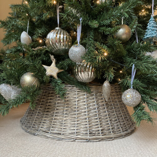 Selections Large Grey Wicker Christmas Tree Skirt 70cm 1